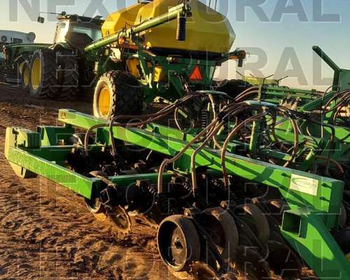 John Deere AIR Drill 68 a 19. 13 Mts, año 2010. Carga a sin