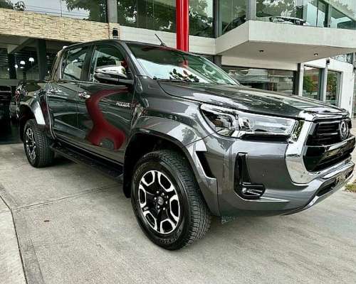 Toyota Hilux SRX 4X4 AT 0km