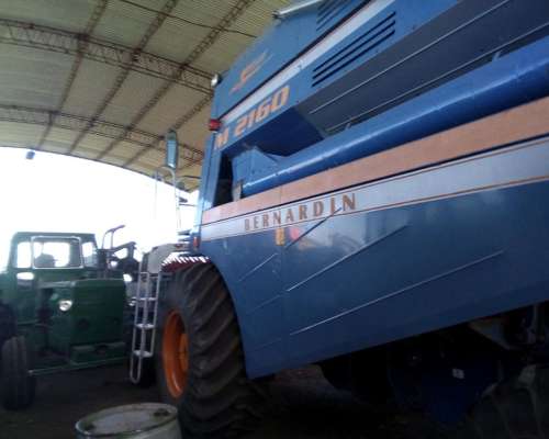 Vendo o Permuto Cosechadora Bernardin M2160