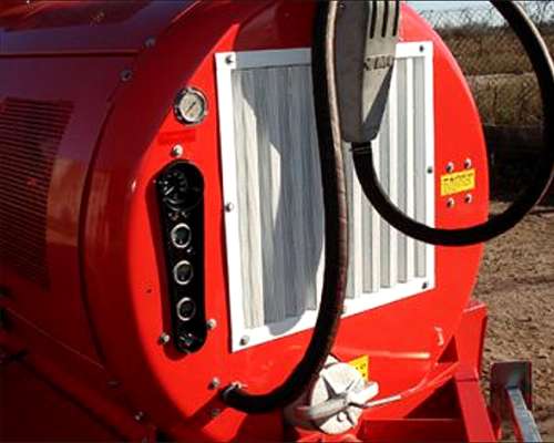 Pulverizador de Arrastre Barbuy AR 7100 MD