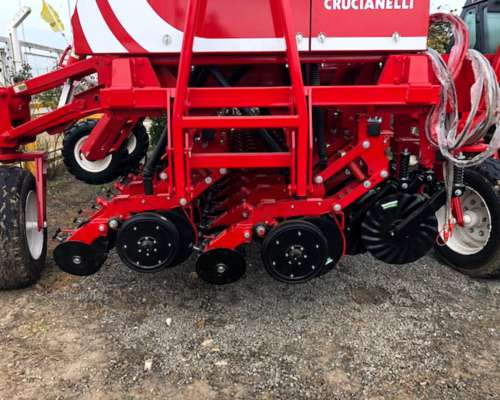 Sembradora Crucianelli Pionera 3321 con Monitor, Disponible
