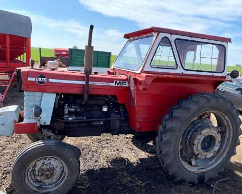 Tractor Massey Ferguson 1075