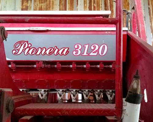 Sembradora Crucianelli 31 a 20 2011 - Alfalfero