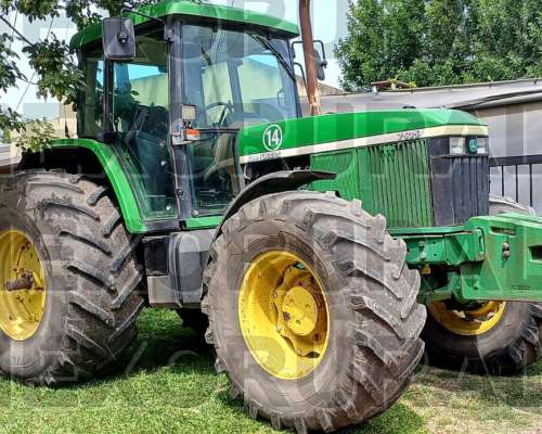 Jd 7505, año 2004. 5.376 HS. 145 HP. Rodado Paton.