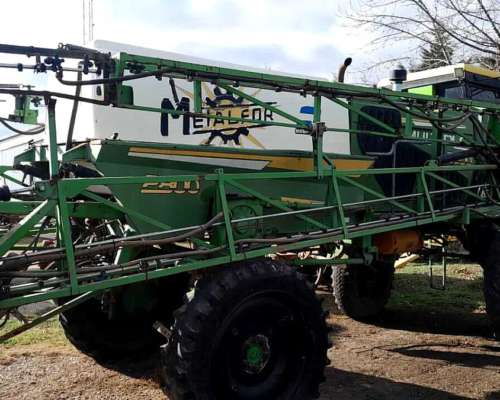 Pulverizadora Metalfor 2800, con 26 Mts. de Botalón