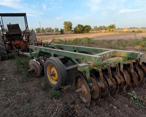 Tractor Fiat 780 año 1974 Liquido Oferta Razonable