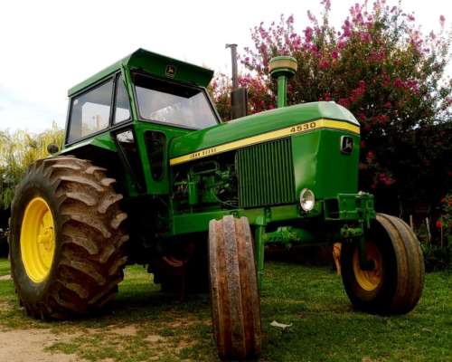Tractor John Deere 4530