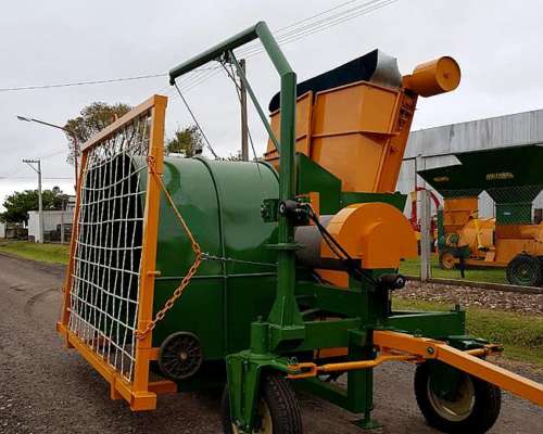 Embolsadora de Forraje 9 Pies con Lona Metabel