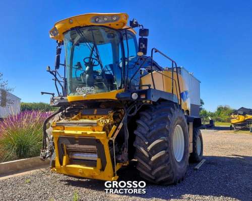 Picadora New Holland FR 9060, año 2011