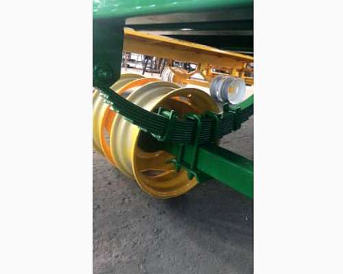 Acoplado Playo Aumec con Barandas de 5000 Kg