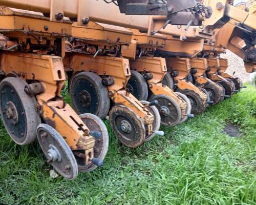Sembradora Agrometal TX Mega 13 a 52cm