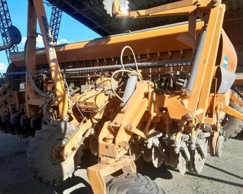 Sembradora Agrometal MXY 27 a 17.5 cm