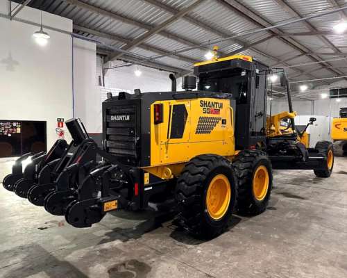 Motoniveladora Shantui SG19-C6 Motor Cummins 205 HP
