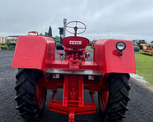Tractor Fahr D45l con Toma de Fuerza