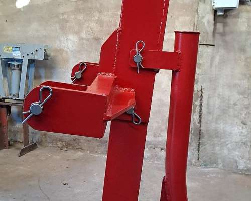 Subsolador 3 Puntos con Guías para Enterrar Mangueras 2 Pulg