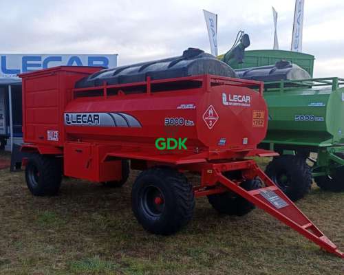 Acoplado Tanque con Taller Trasero 3000 Lts. Lecar