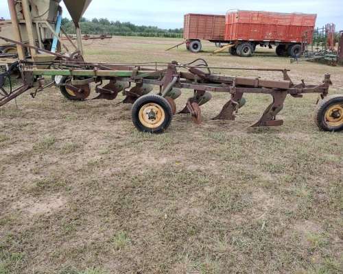 Arado Super Walter de 6 Rejas del 14