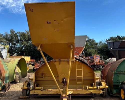 Embolsadora Cerutti EG 9000 Usada 9 Pies