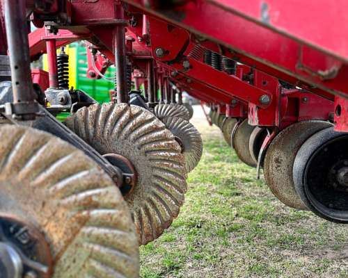 Sembradora Crucianelli Gringa 16 Surcos