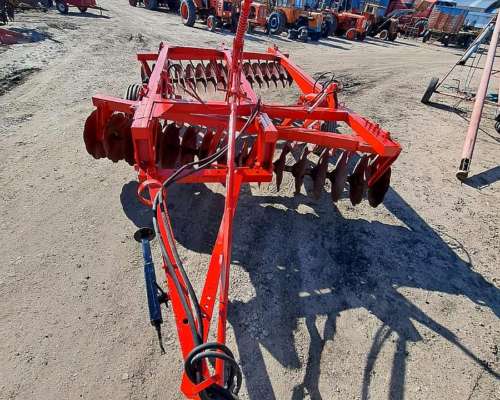 Rastra Apache Excéntrica de 32 Discos de 23 Pulgadas