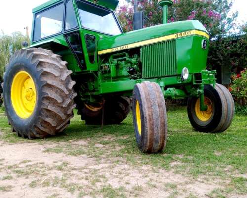 Tractor John Deere 4530