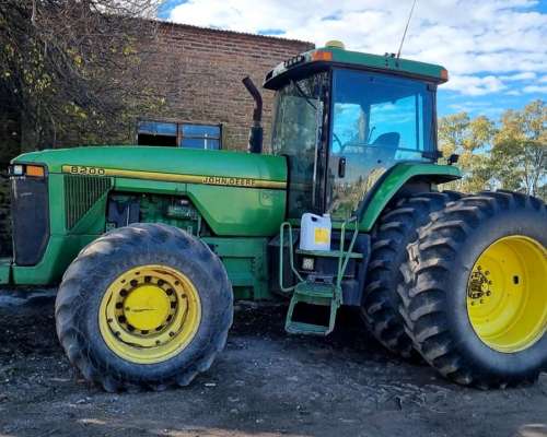 John Deere 8200 Impecable