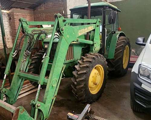 Tractor John Deere 5603 con Pala