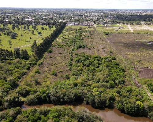 9,4 Hectáreas Sobre Asfalto con Costa el Arroyo Gualeguaychú