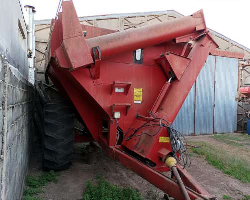 Tolva Autodescarga Ombu, de 10 Ton. con Balanza
