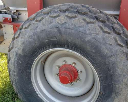 Fertilizadora de Arrastre Fertec Orgánica 9500