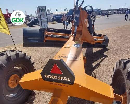 Niveladora de Arrastre NA12 C/cilindro- Grosspal- Disponible