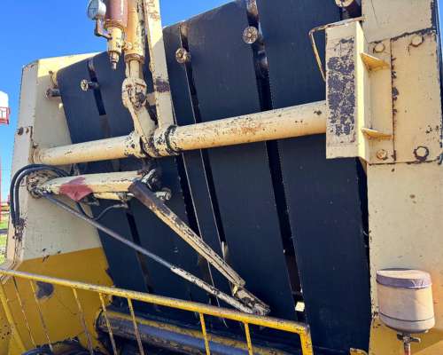 Rotoenfardadora Implecor 1550 Usada