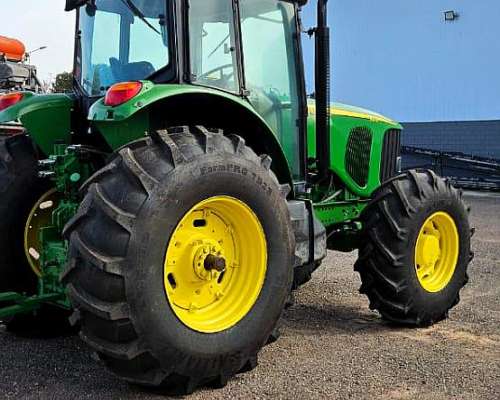 Tractor John Deere 7515 año 2010