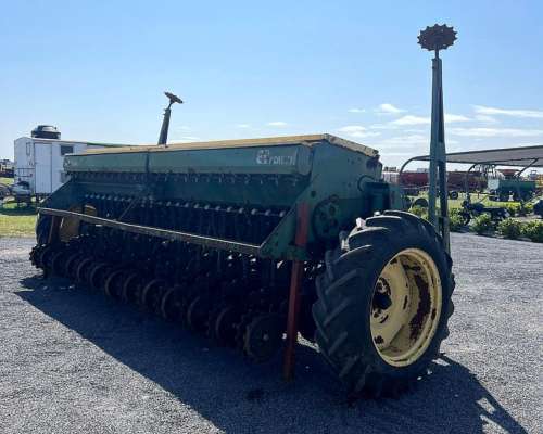 Sembradora Bertini 10000 de 25 Líneas a 17.5