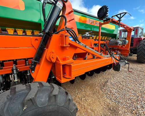 Sembradora Dumaire 710 Serie 2 33 Líneas a 21cm