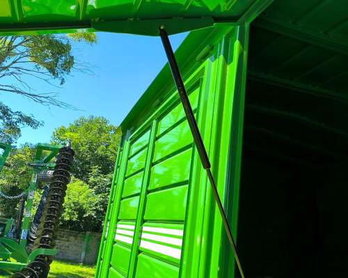 Taller Conese Disponible 4,5 X 2,4 M Ancho X 2,1 Alto .