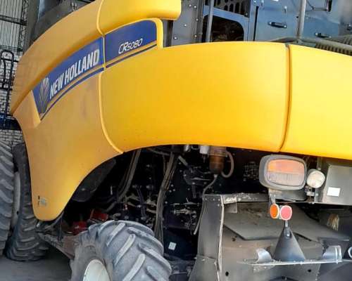 Cosechadora New Holland CR 5080, año 2013