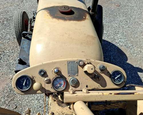 Vendo Tractor Zetor 25a año 1954.