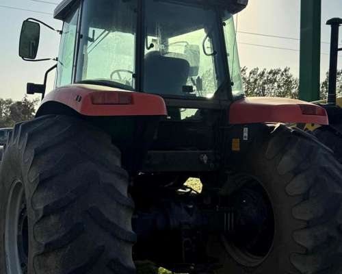 Tractor Massey Ferguson 680 año 2004 NO Tomo Usado