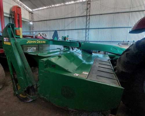 Segadora John Deere 530 con Rolos.