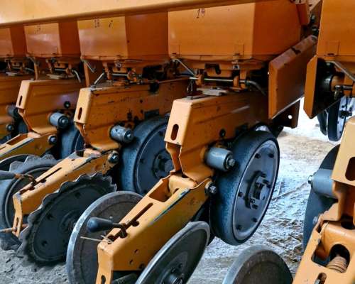 Sembradora Agrometal TX Mega 20/42 - 2012