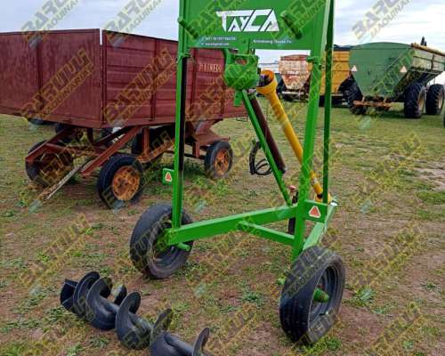 Hoyadora de Arrastre Tayca Hidráulica Nueva