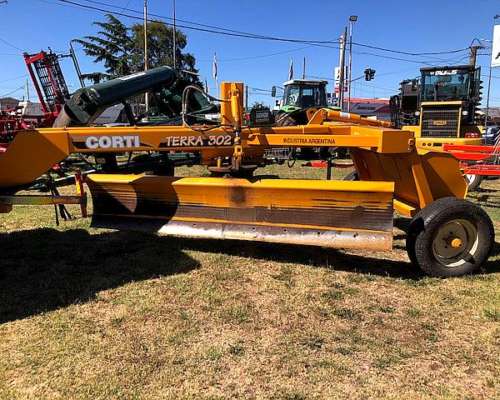 Niveladora Corti Terra 302