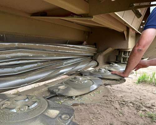 Segadora Hesston Challenger 1393, 4 Metros, 8 Discos, 2022,