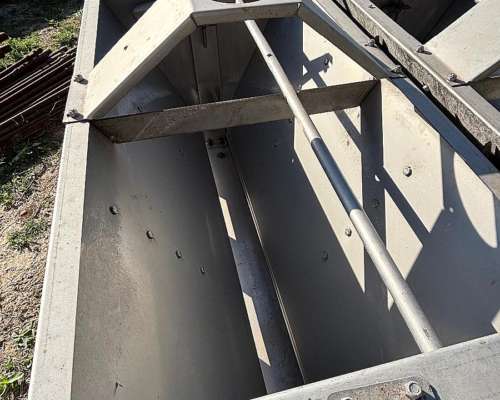 Comederos para Cerdos Inox y Máquinas para Planta Silo