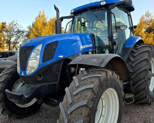 Tractor New Holland T7.215 2015