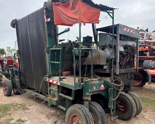 Embolsadora de Silaje Tecnoforraje Motor Deutz 9 Pies