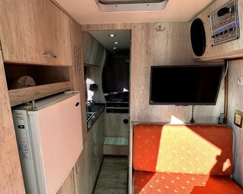Hermoso Motorhome Mercedes Benz Sprinter 515 para 4 Personas