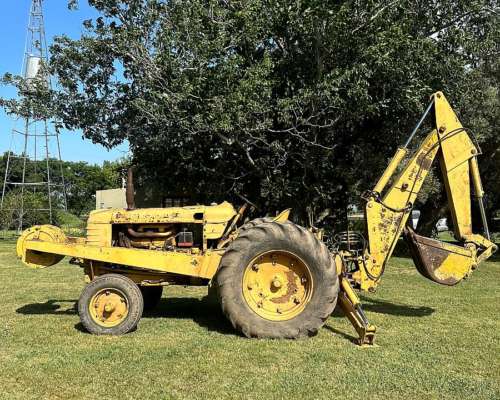 Excavadora Sobre Tractor Fiat