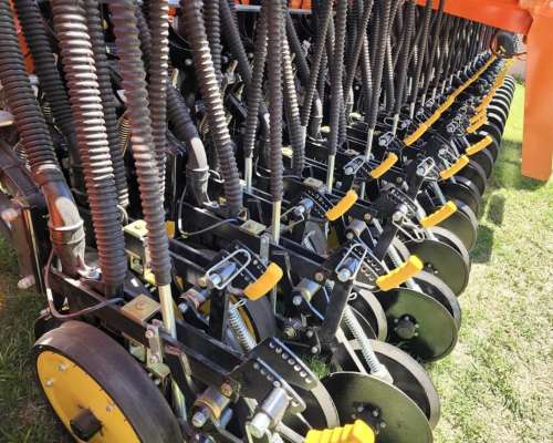 Sembradora Nueva Dumaire 710 Grano Fino de 35 a 19cm Serie 2